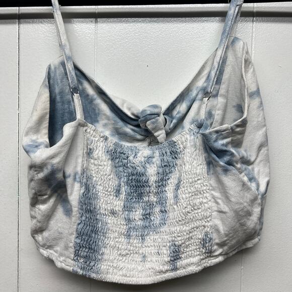 ReVamped Linen Blend Tie Dye Blue & White Cropped Top Size Medium Smocked - Picture 4 of 9